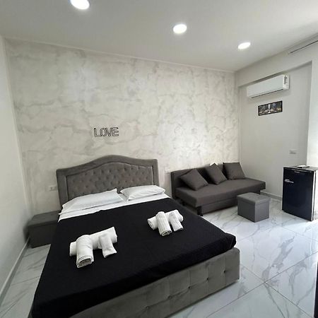 Terrazza Luxury Valentino Apartamento Nápoles Exterior foto