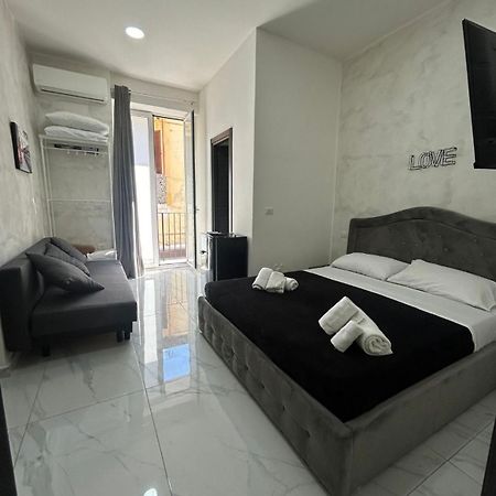 Terrazza Luxury Valentino Apartamento Nápoles Exterior foto