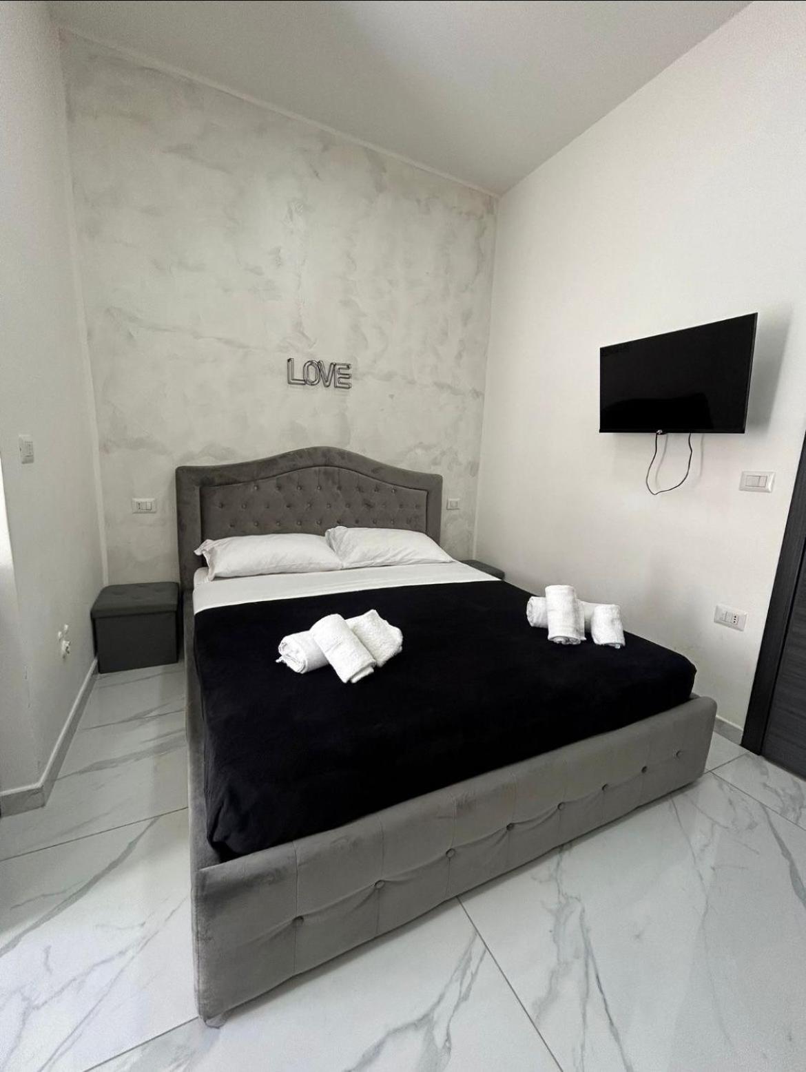 Terrazza Luxury Valentino Apartamento Nápoles Exterior foto