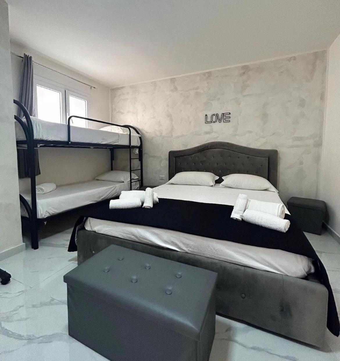 Terrazza Luxury Valentino Apartamento Nápoles Exterior foto