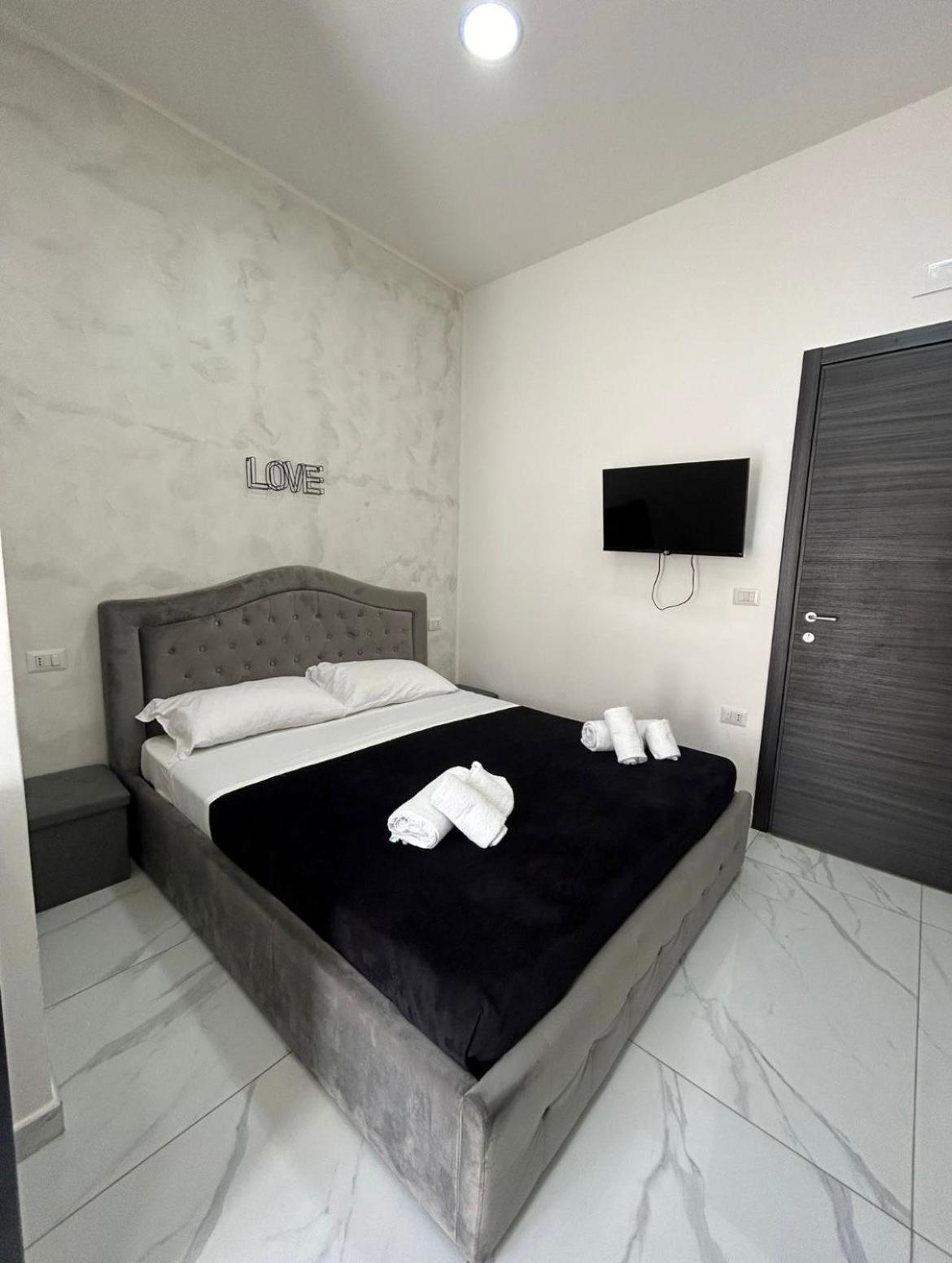 Terrazza Luxury Valentino Apartamento Nápoles Exterior foto
